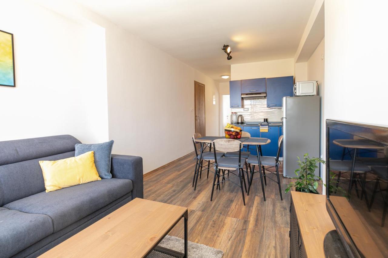 Apartments Korana Pula Extérieur photo