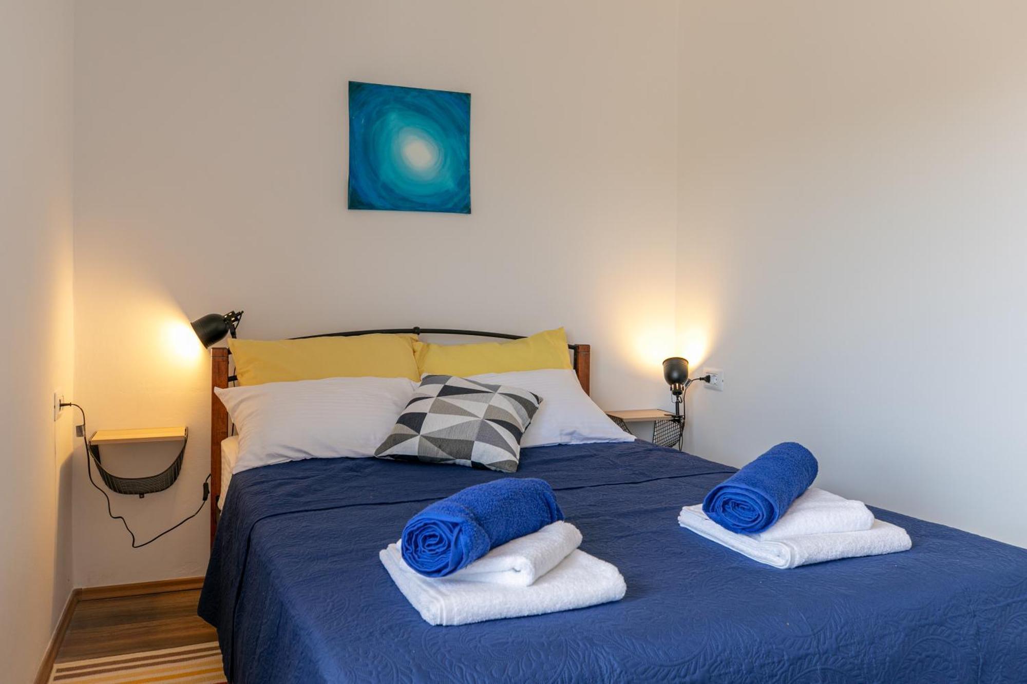Apartments Korana Pula Extérieur photo