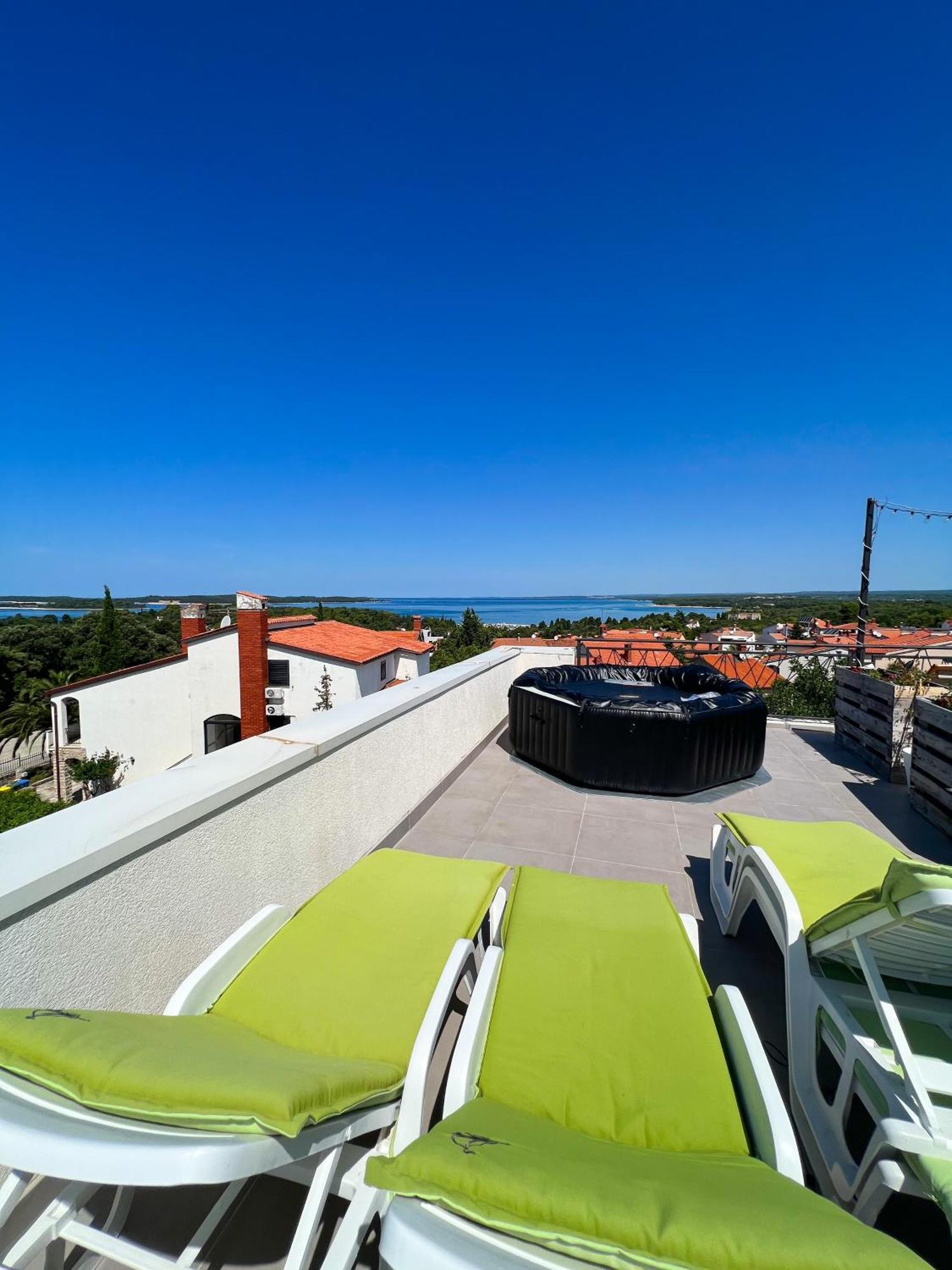 Apartments Korana Pula Extérieur photo