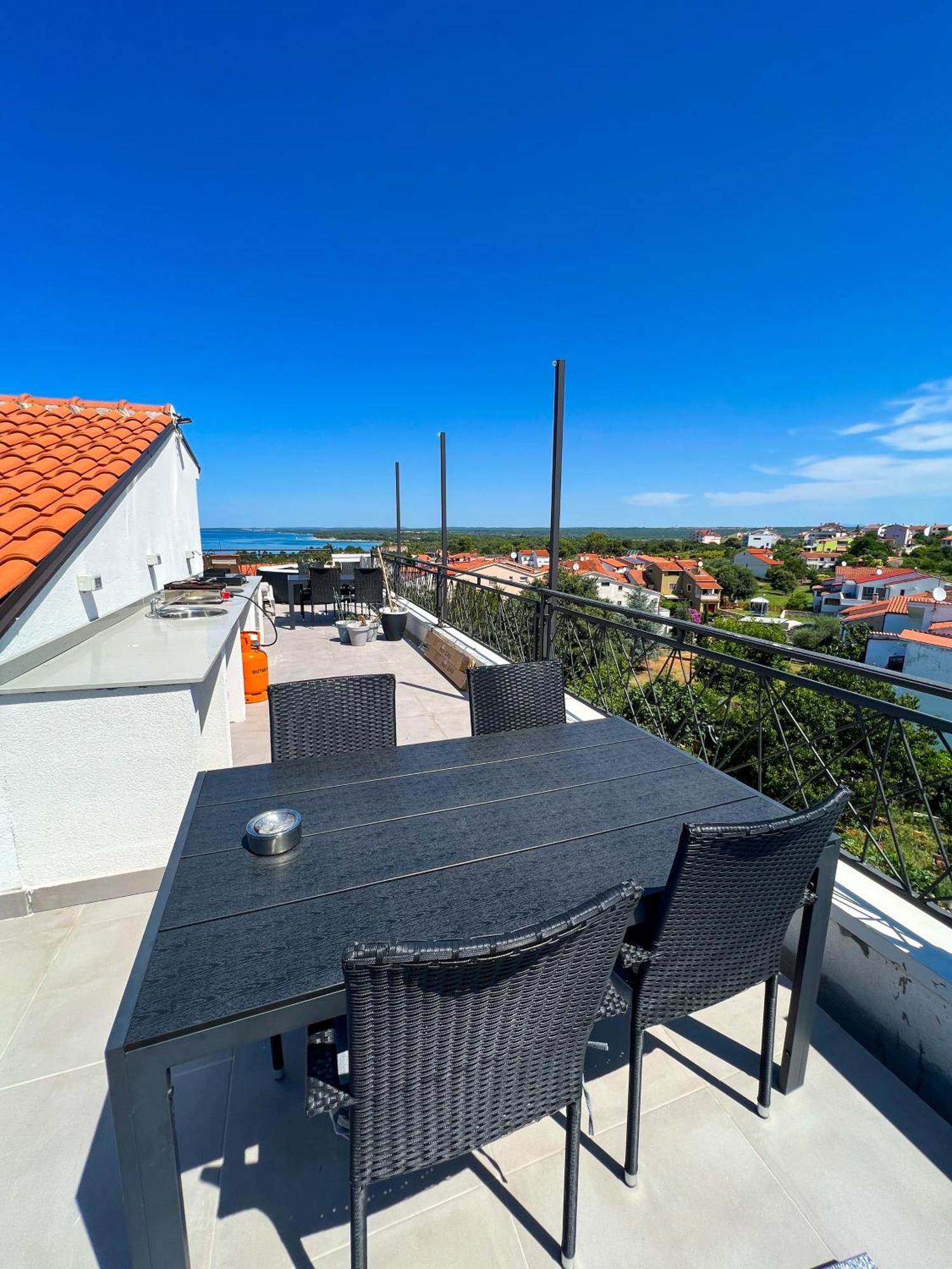 Apartments Korana Pula Extérieur photo